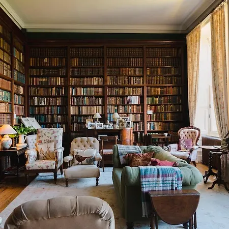 Clonalis House - 3*