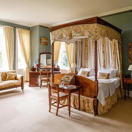 Clonalis House -